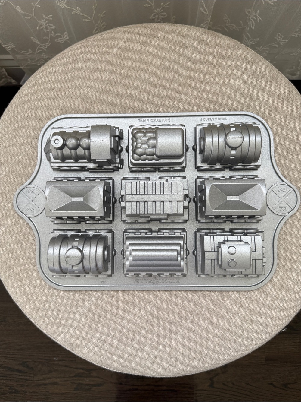 Nordic Ware Train Cake Pan Mold -9 Cars
